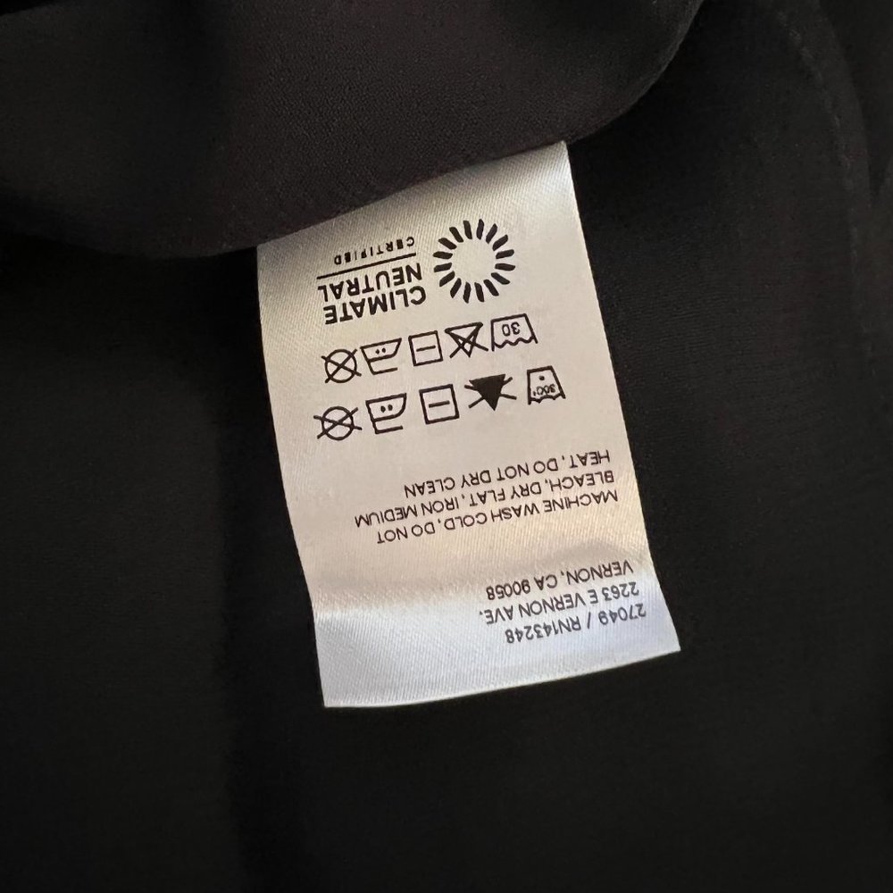 LAST ONE! Reformation Bess Dress in Black - Picture 12 of 16